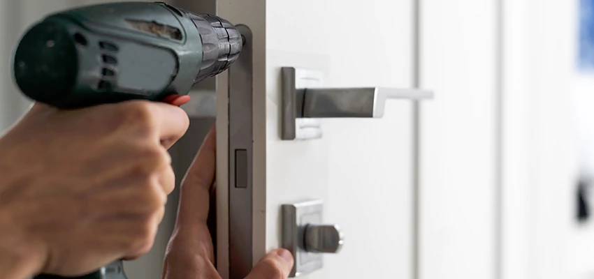 Locksmith For Lock Replacement Near Me in Deltona, FL