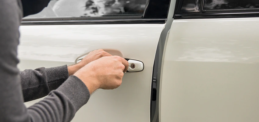 Unlock Car Door Service in Deltona, FL